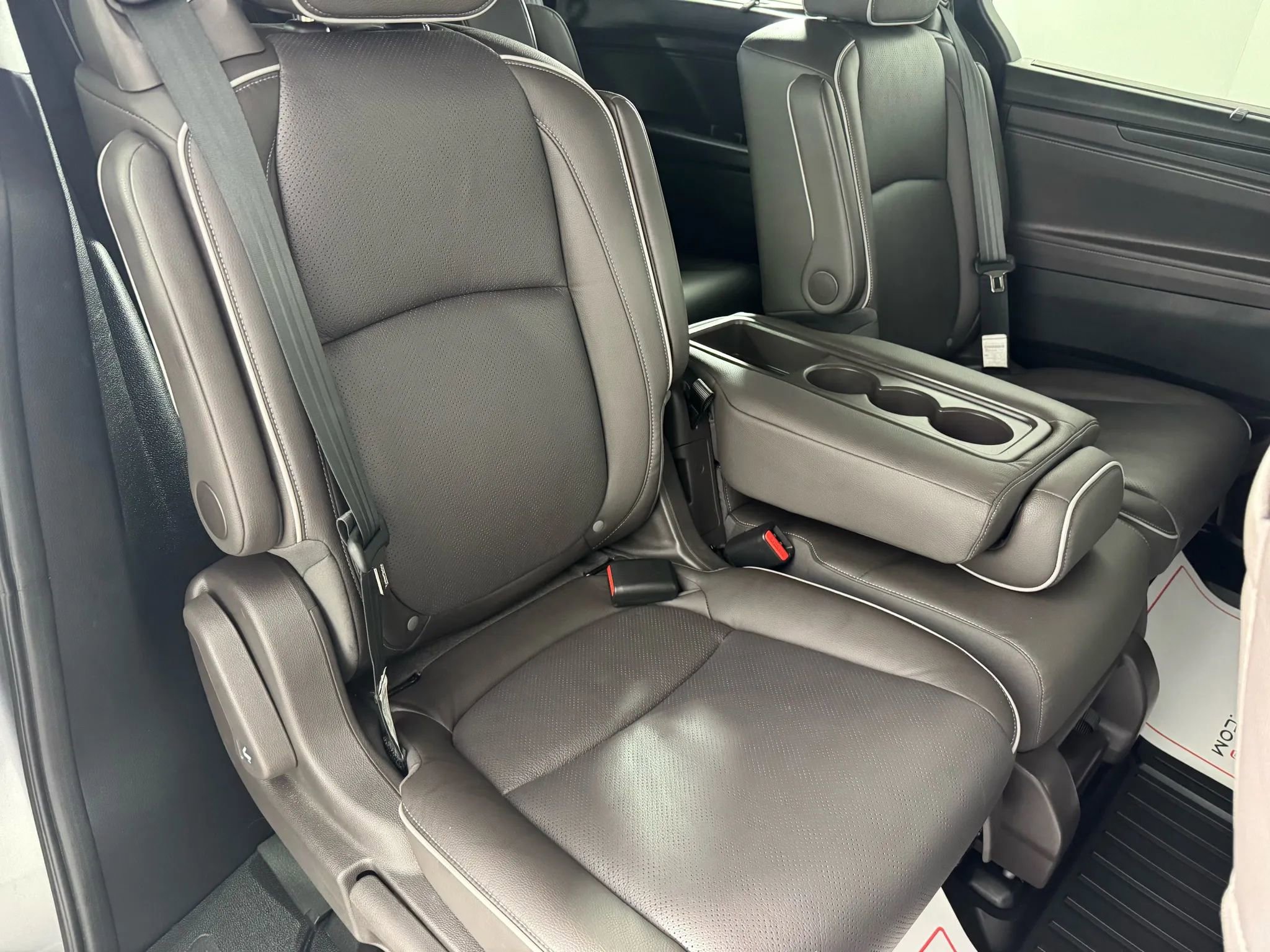 Used 2024 Honda Odyssey Elite image 42