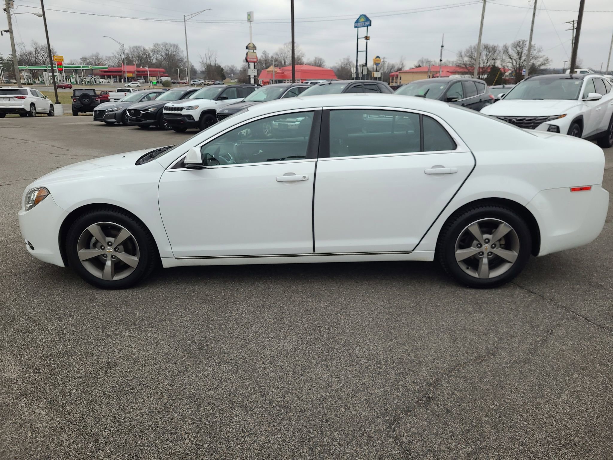 Used 2011 Chevrolet Malibu LT image 6
