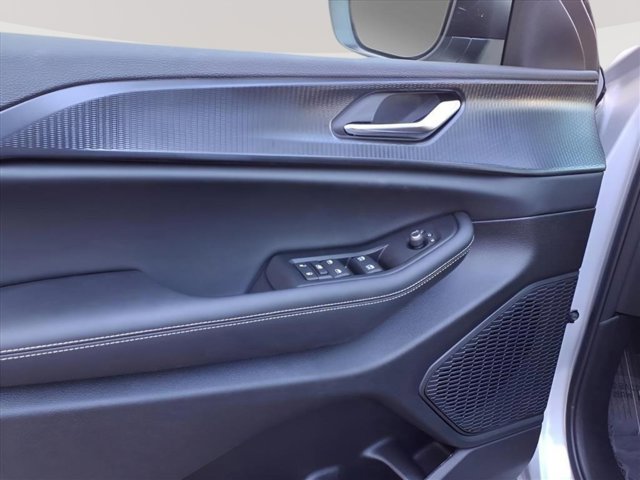 New 2025 Jeep Grand Cherokee Laredo X w/ Luxury Tech Group I image 7