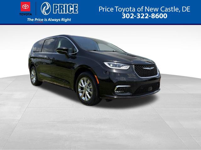 Used 2023 Chrysler Pacifica Touring-L