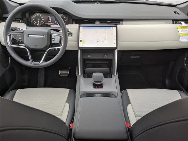 New 2026 Land Rover Discovery Sport Landmark image 16