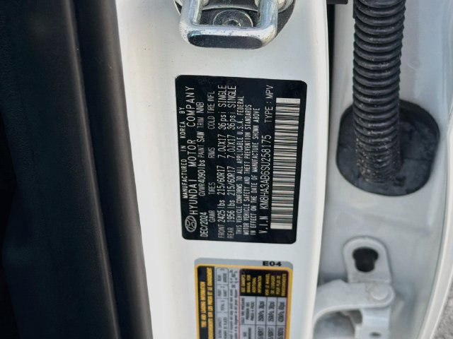 Certified 2025 Hyundai Kona SE FWD image 32