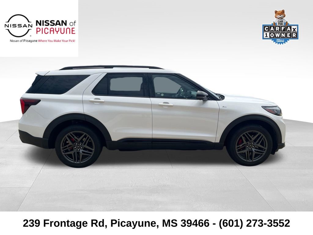 Used 2025 Ford Explorer ST-Line w/ ST-Line Street Pack AWD/4WD image 8