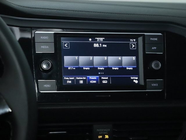 Used 2021 Volkswagen Jetta SE w/ SE Cold Weather Package FWD image 26