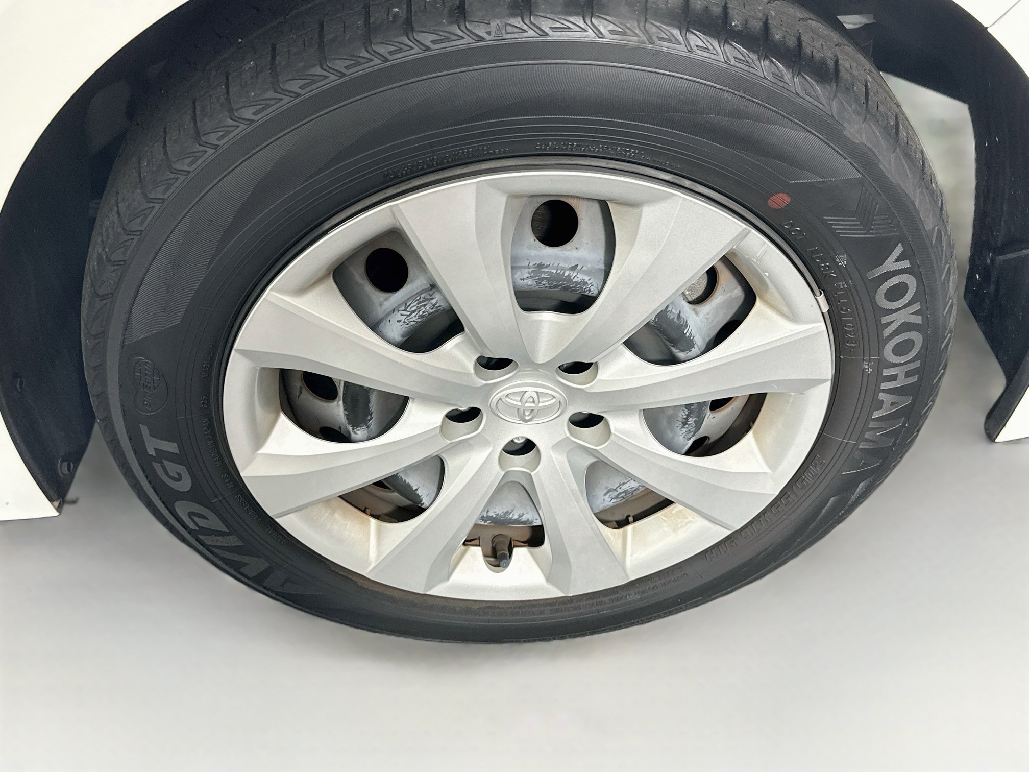 Used 2023 Toyota Corolla LE FWD image 11