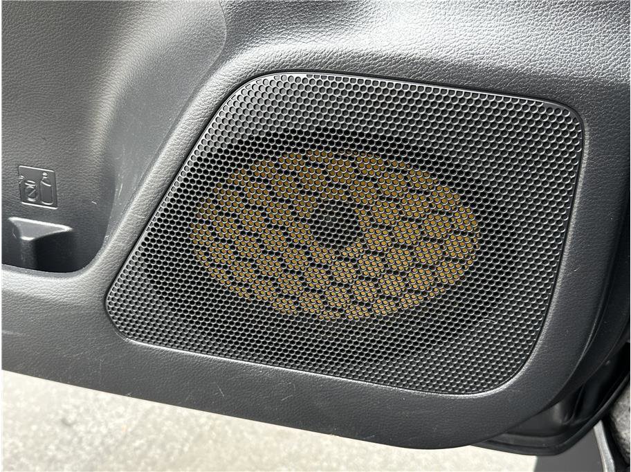 Used 2020 Toyota Tacoma TRD Off-Road w/ Technology Package image 28