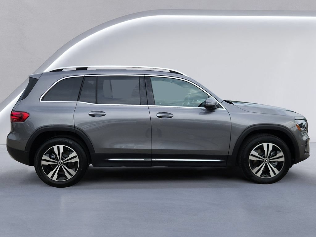 New 2026 Mercedes-Benz GLB 250 4MATIC image 3