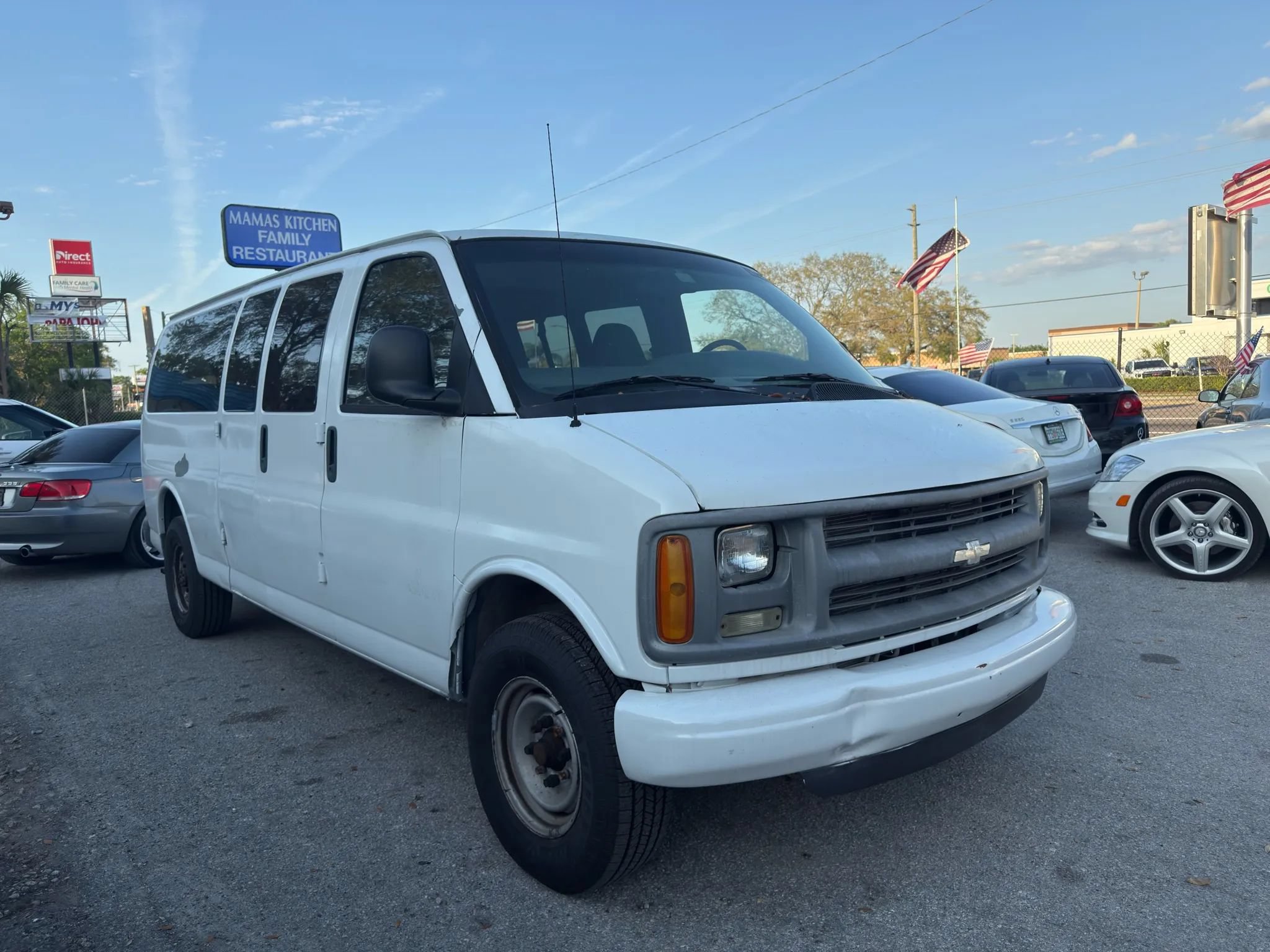 Used 2002 Chevrolet Express 3500 Extended Passenger RWD image 4