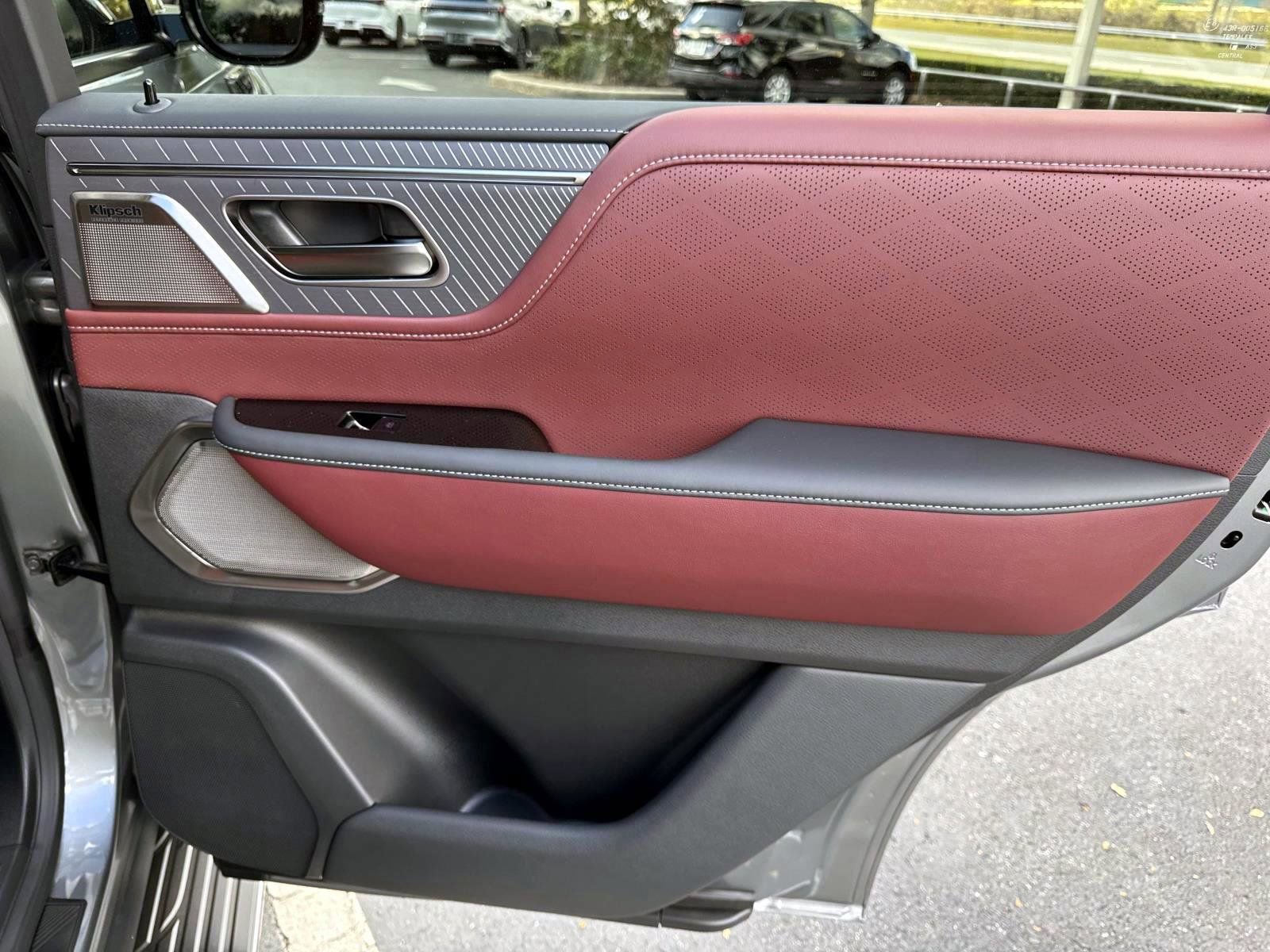 New 2026 INFINITI QX80 Autograph image 16