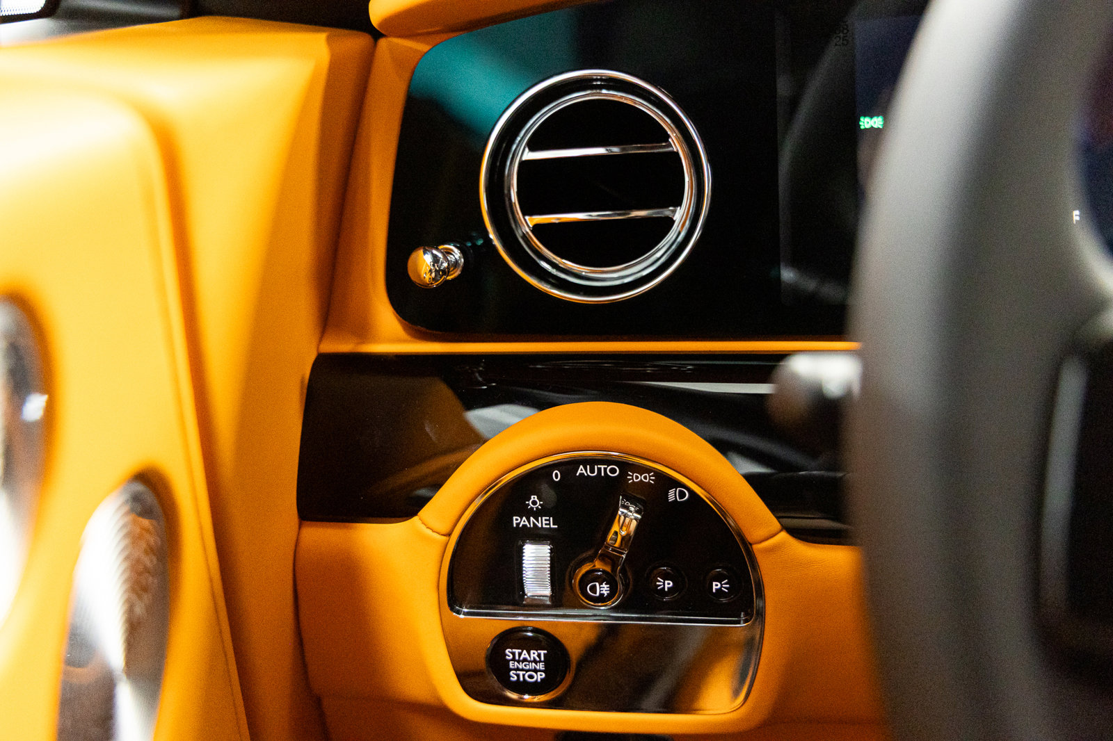 New 2026 Rolls-Royce Spectre image 22