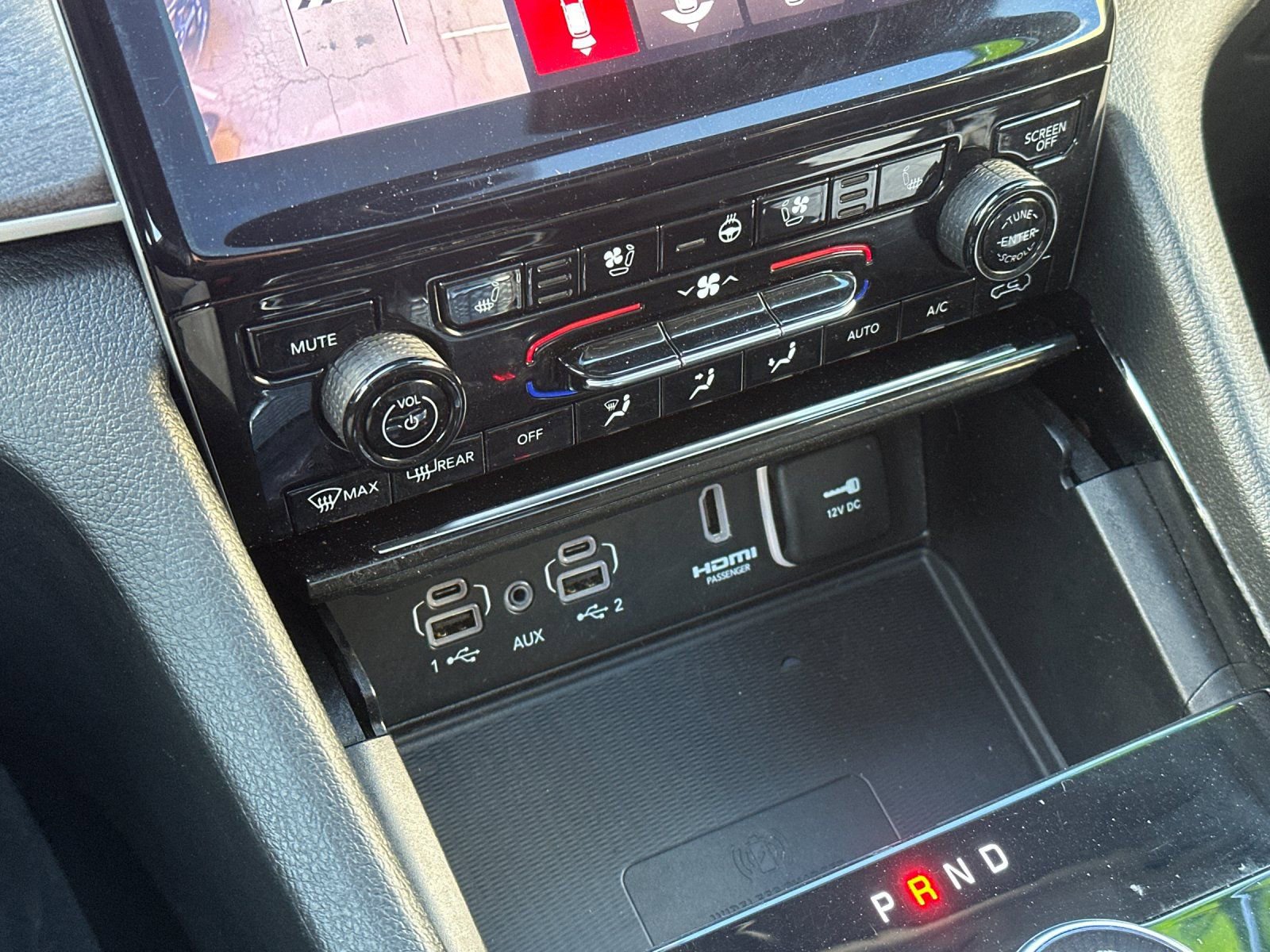 Used 2022 Jeep Grand Cherokee Limited 4xe w/ Luxury Tech Group II image 21