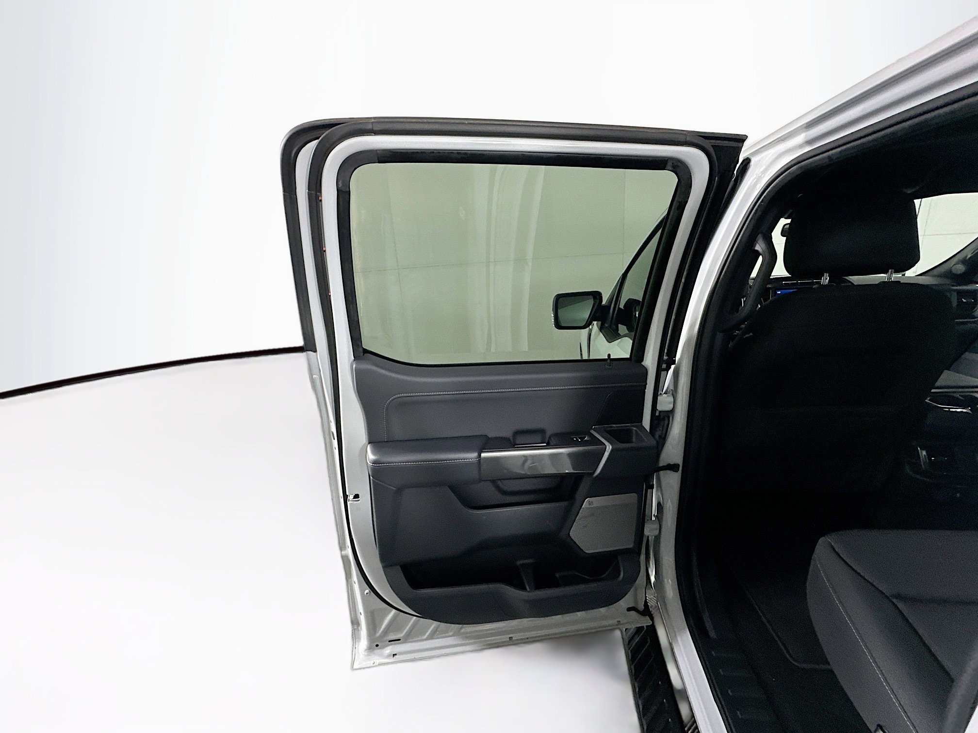 Used 2023 Ford F150 XLT w/ Equipment Group 302A High image 26