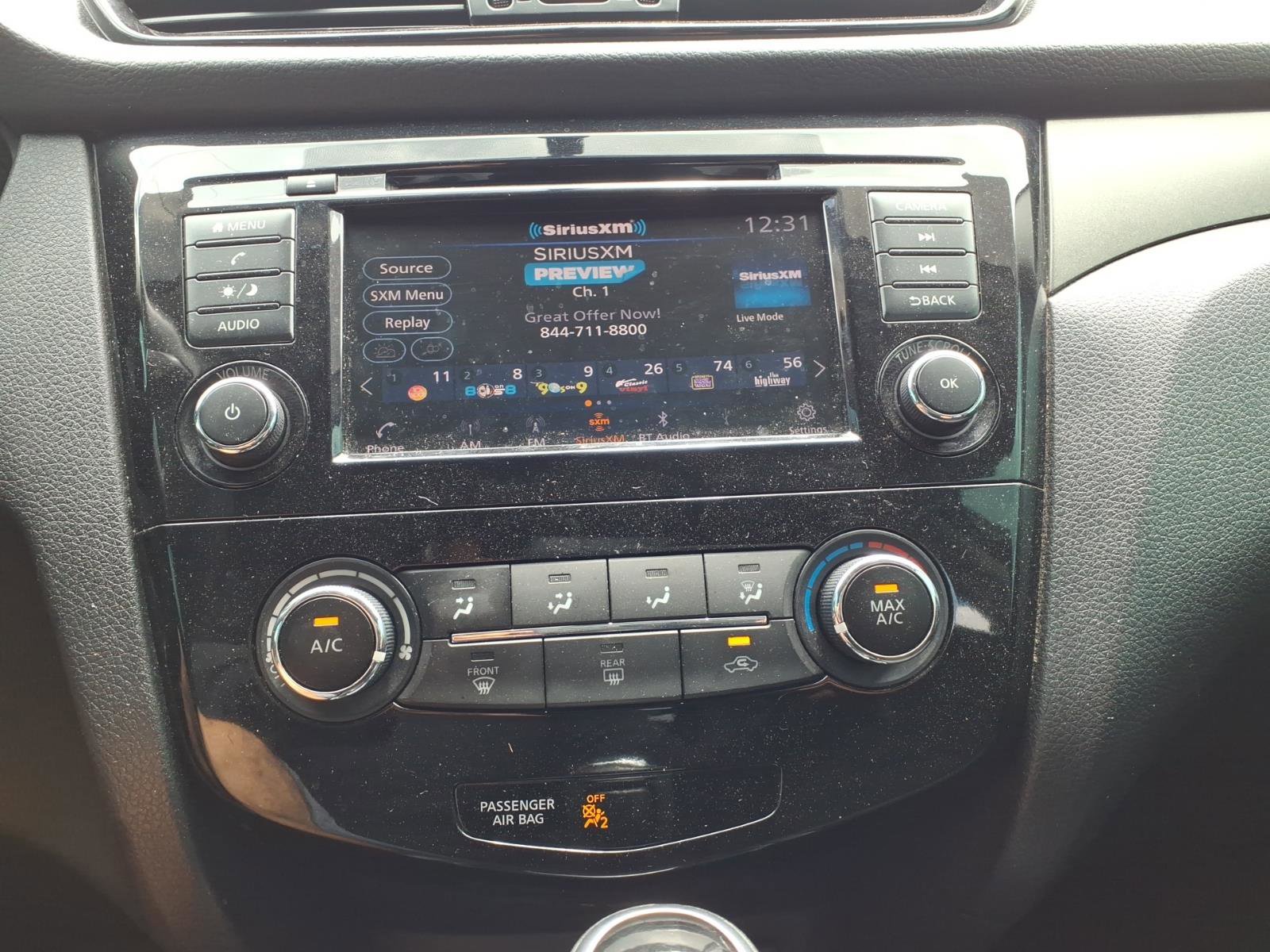 Used 2019 Nissan Rogue Sport S w/ Appearance Package FWD image 13