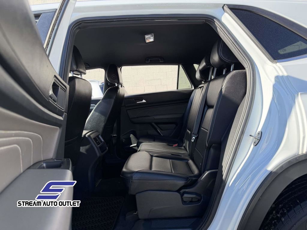 Used 2022 Volkswagen Atlas Cross Sport SE image 22