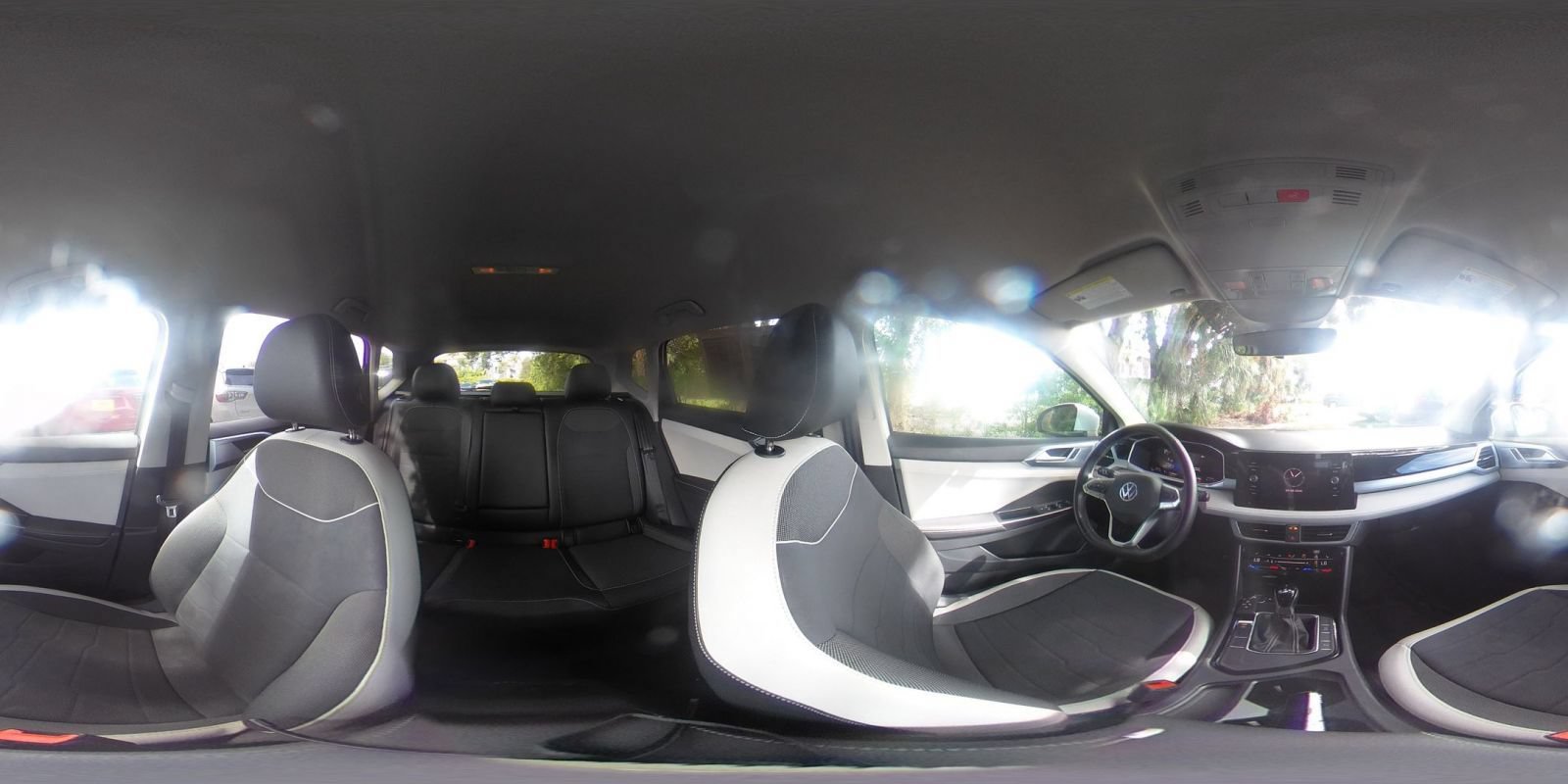 Used 2025 Volkswagen Taos SE FWD image 40