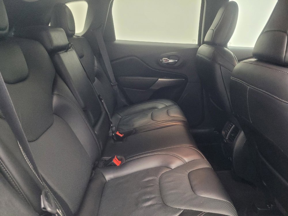 Used 2019 Jeep Cherokee Limited AWD/4WD image 19