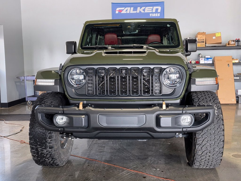 Used 2024 Jeep Wrangler Unlimited Rubicon 392 AWD/4WD image 2