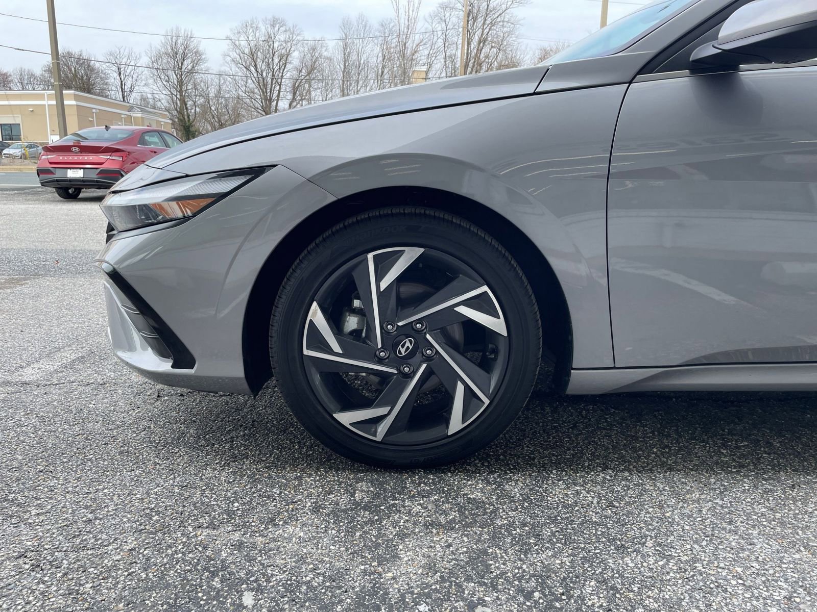 Used 2025 Hyundai Elantra SEL image 29