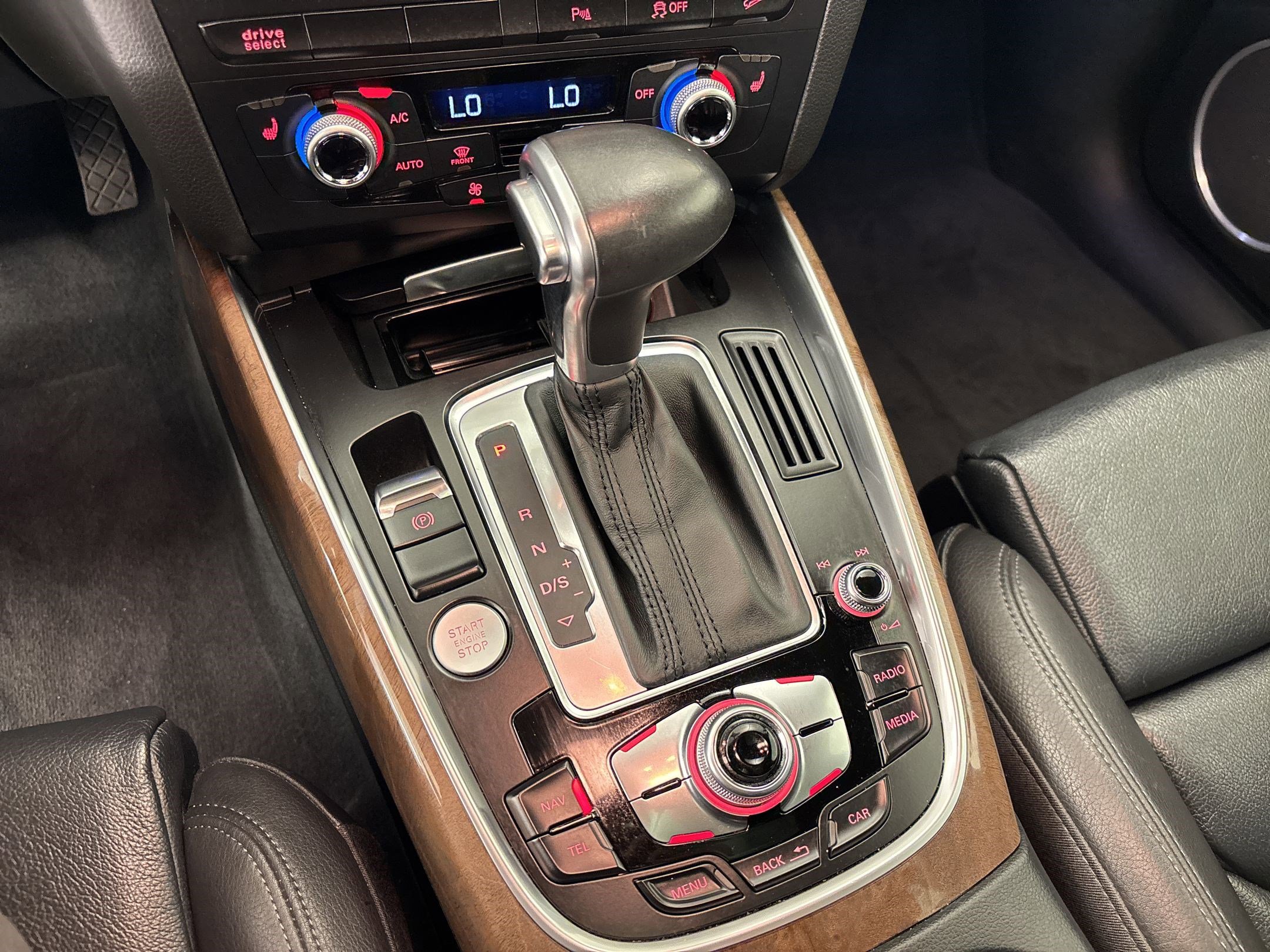 Used 2016 Audi Q5 2.0T Premium Plus w/ Technology Package AWD/4WD image 16