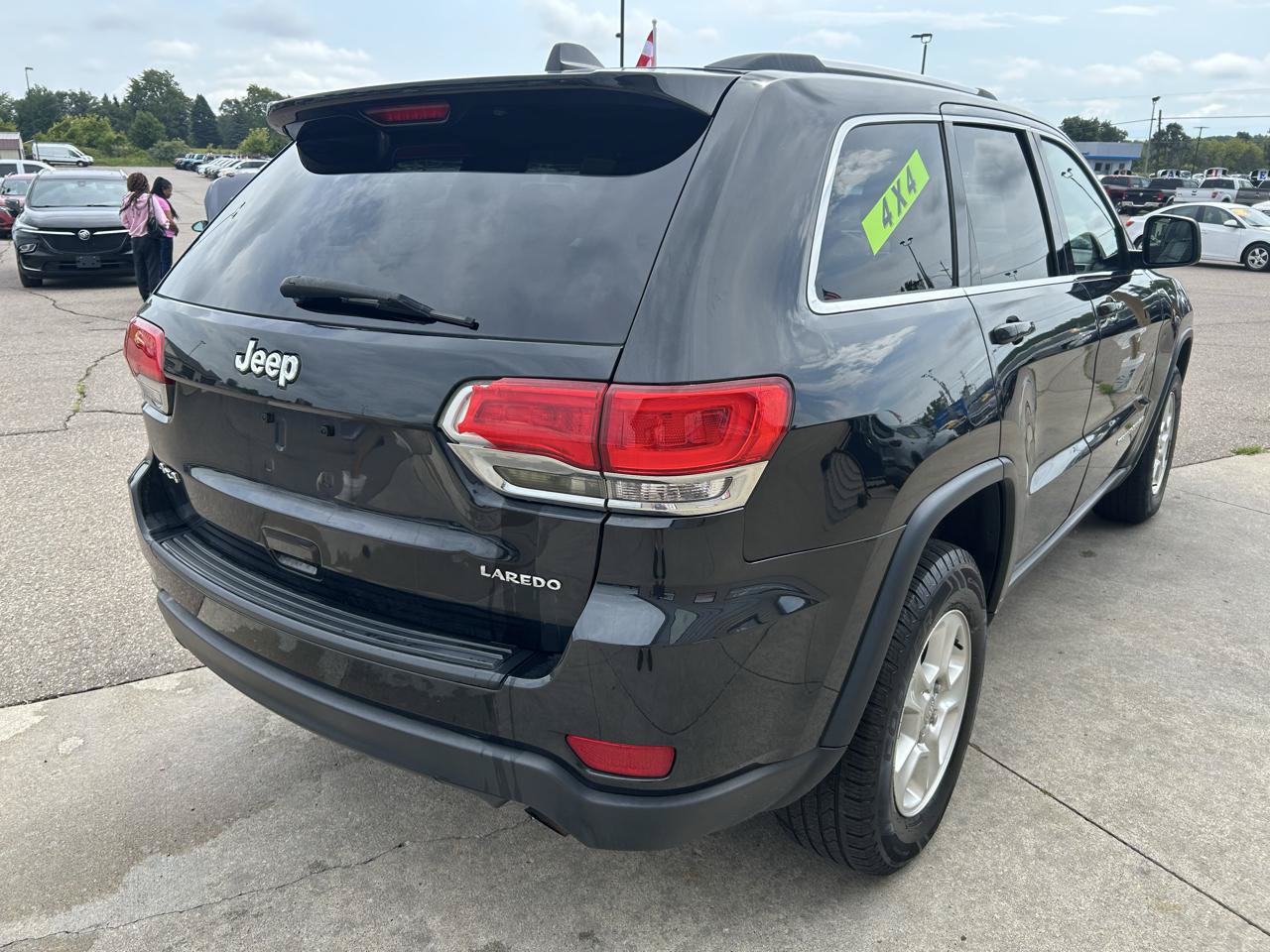 Used 2016 Jeep Grand Cherokee Laredo w/ Quick Order Package 23E AWD/4WD image 5