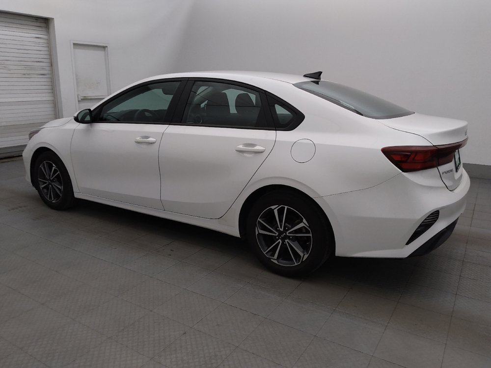 Used 2023 Kia Forte LXS w/ LXS Technology Package FWD image 3