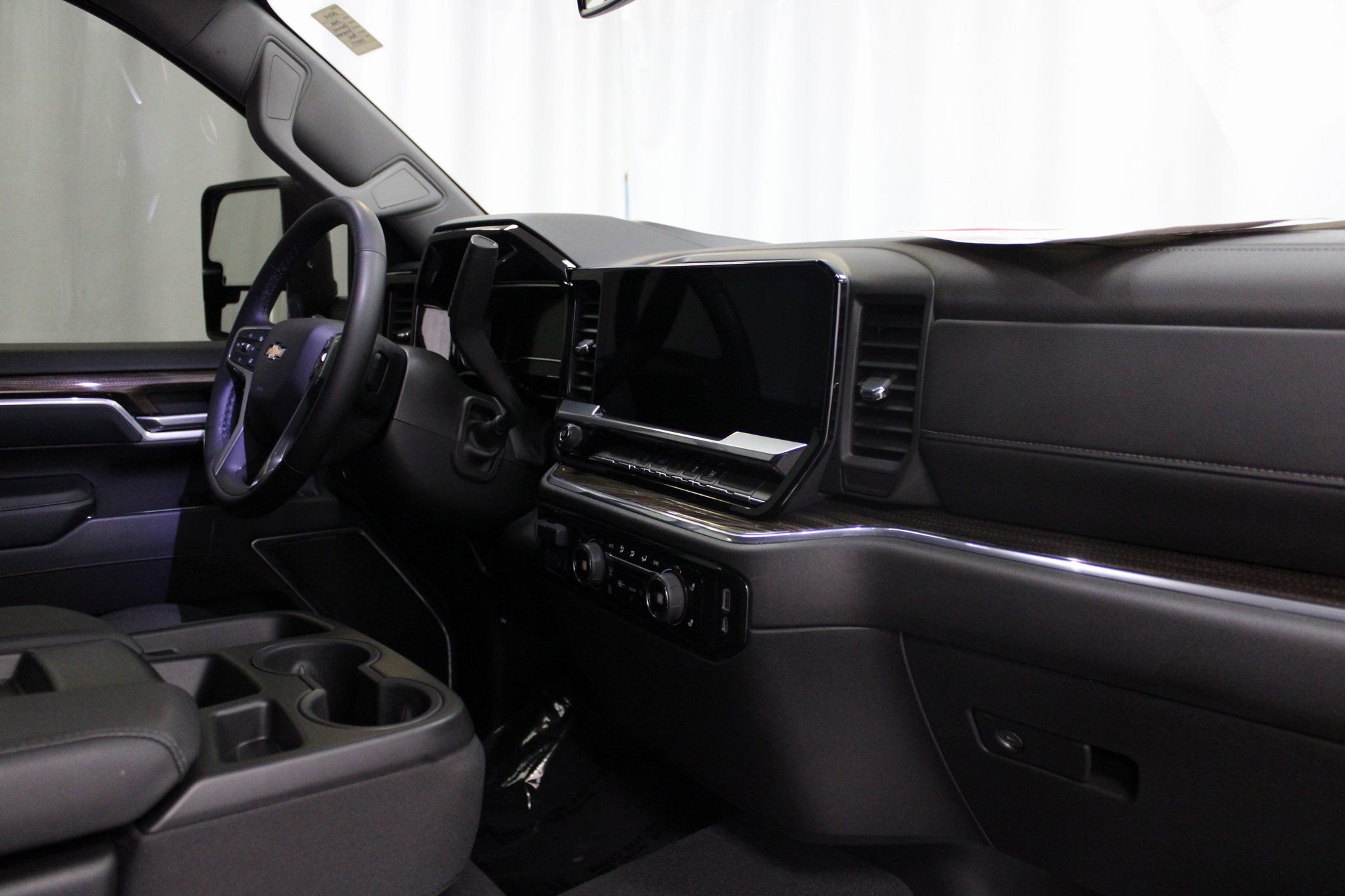 Used 2025 Chevrolet Silverado 2500 LT image 29