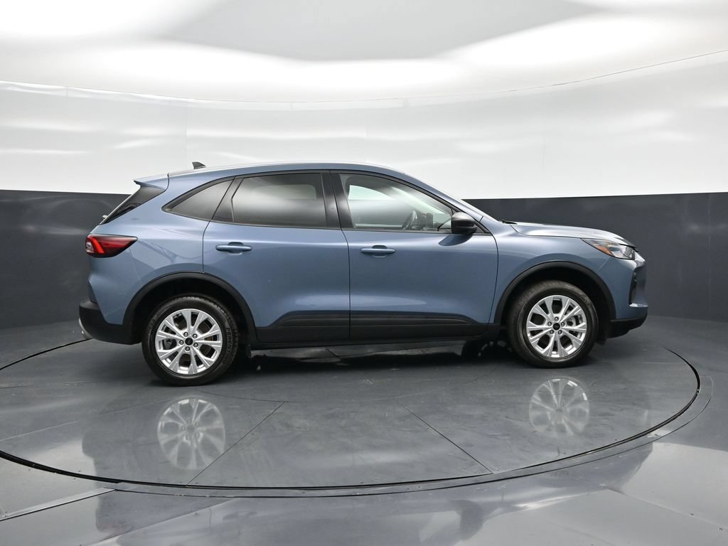 Used 2025 Ford Escape Active AWD/4WD image 23