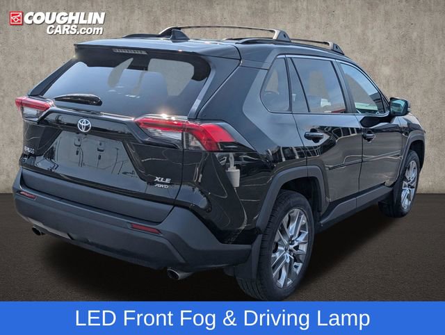 Used 2022 Toyota RAV4 XLE Premium AWD/4WD image 8