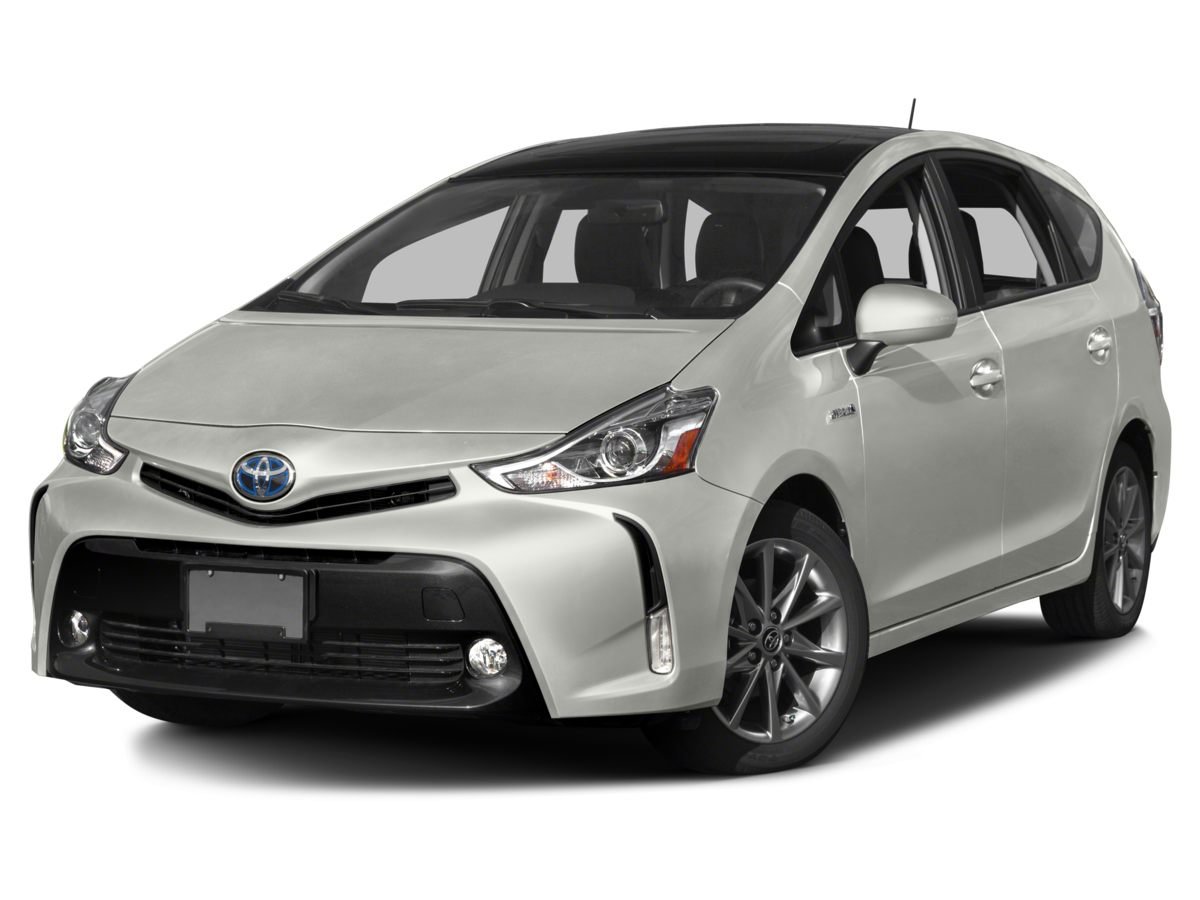 Used 2017 Toyota Prius V image 2