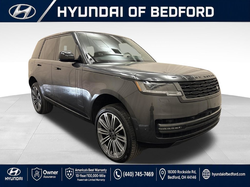 Used 2025 Land Rover Range Rover SE AWD/4WD image 3