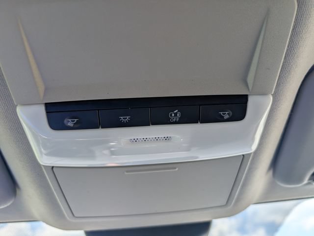 Used 2022 Nissan Sentra SV FWD image 19