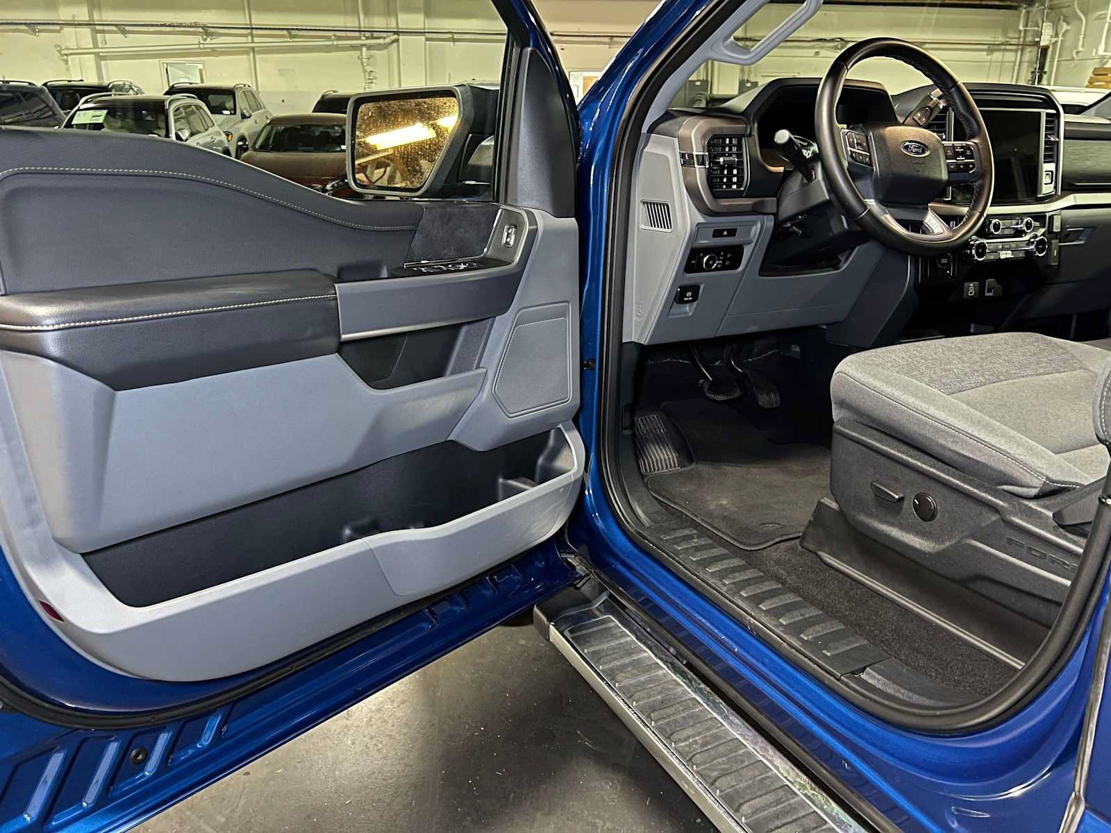 Used 2025 Ford F150 XLT w/ Equipment Group 301A Standard AWD/4WD image 20