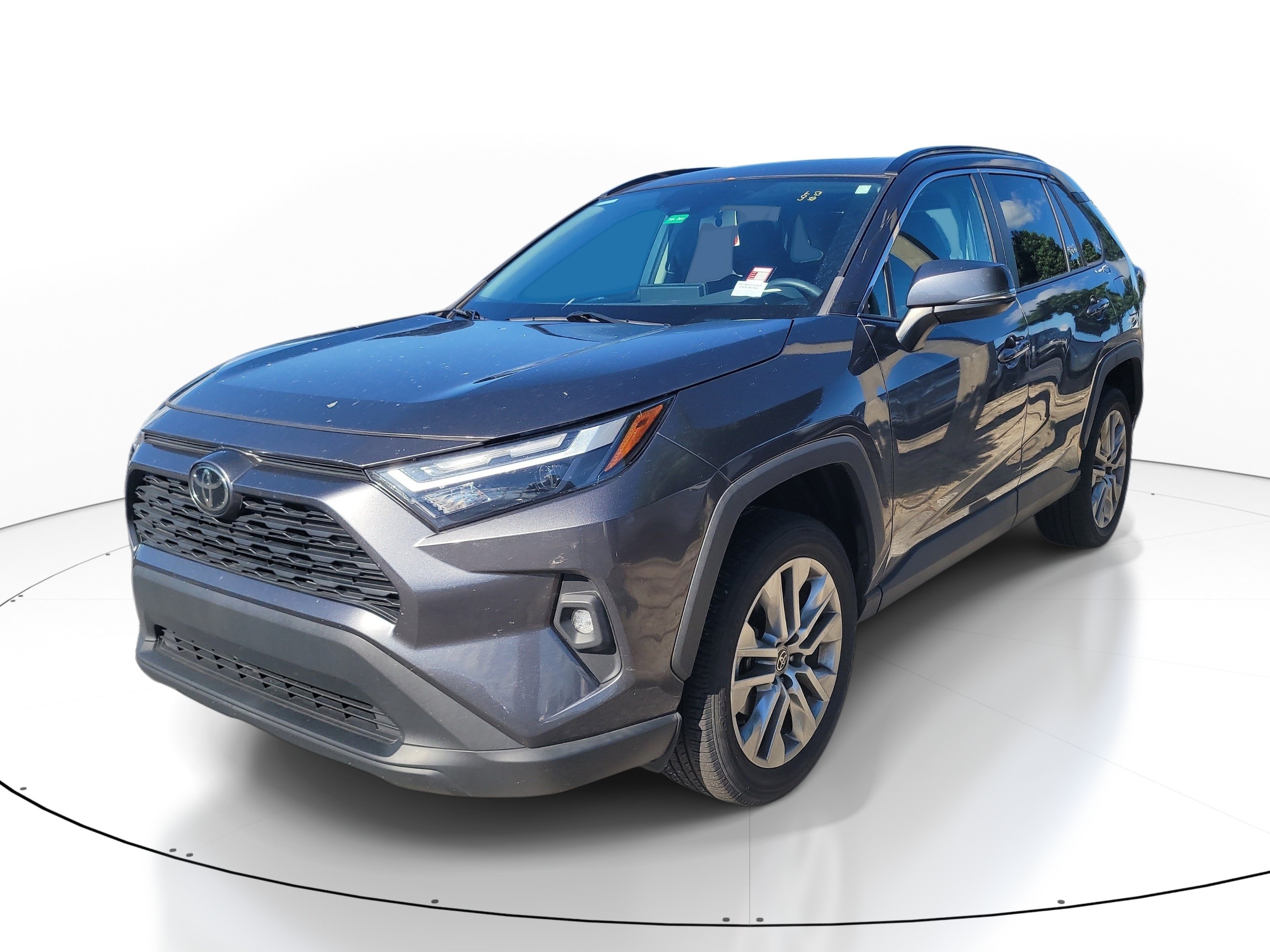 Used 2023 Toyota RAV4 XLE Premium FWD image 3