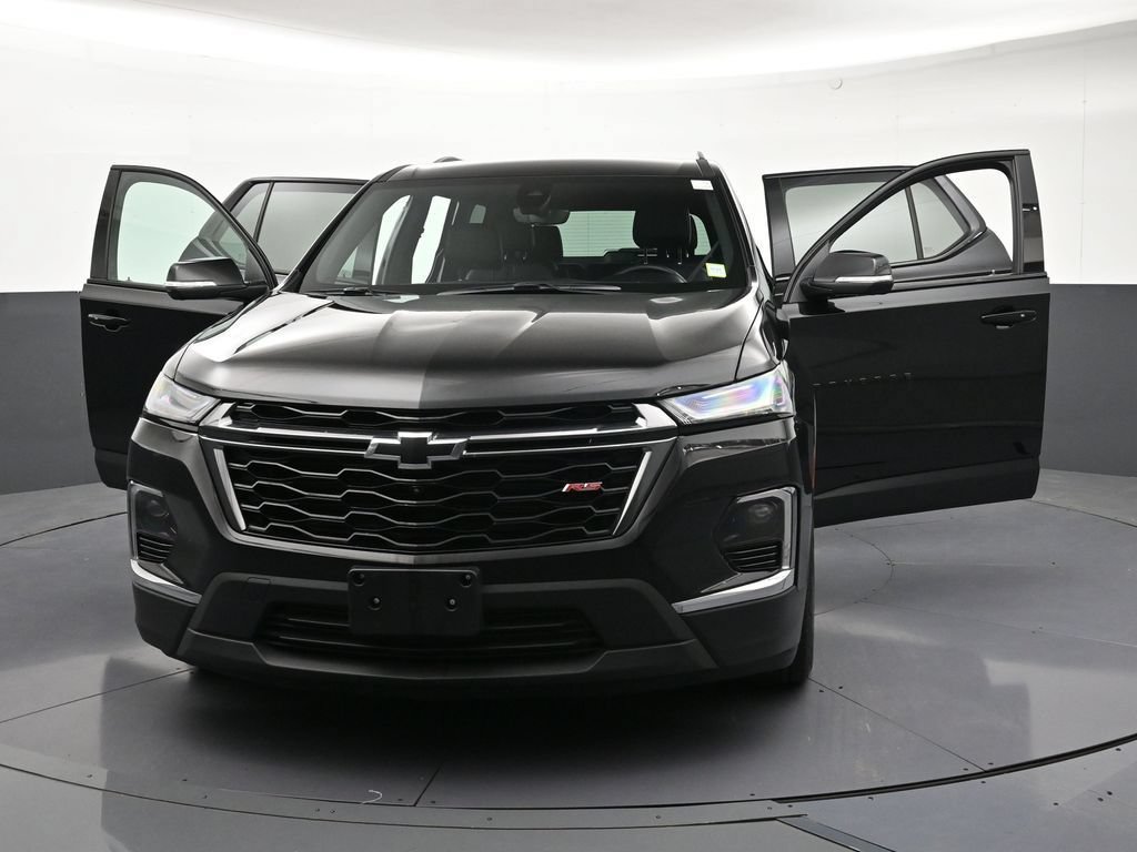 Certified 2023 Chevrolet Traverse RS w/ LPO, Floor Liner Package AWD/4WD image 37