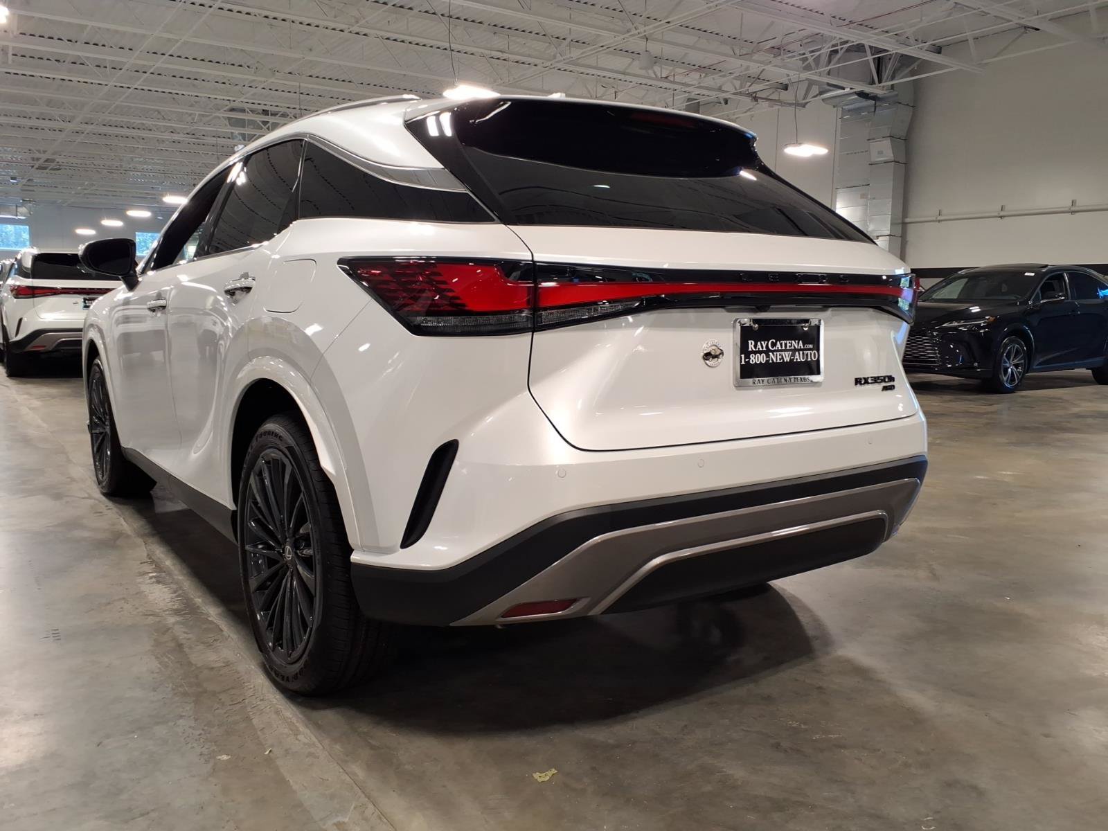 New 2026 Lexus RX 350h AWD/4WD image 14