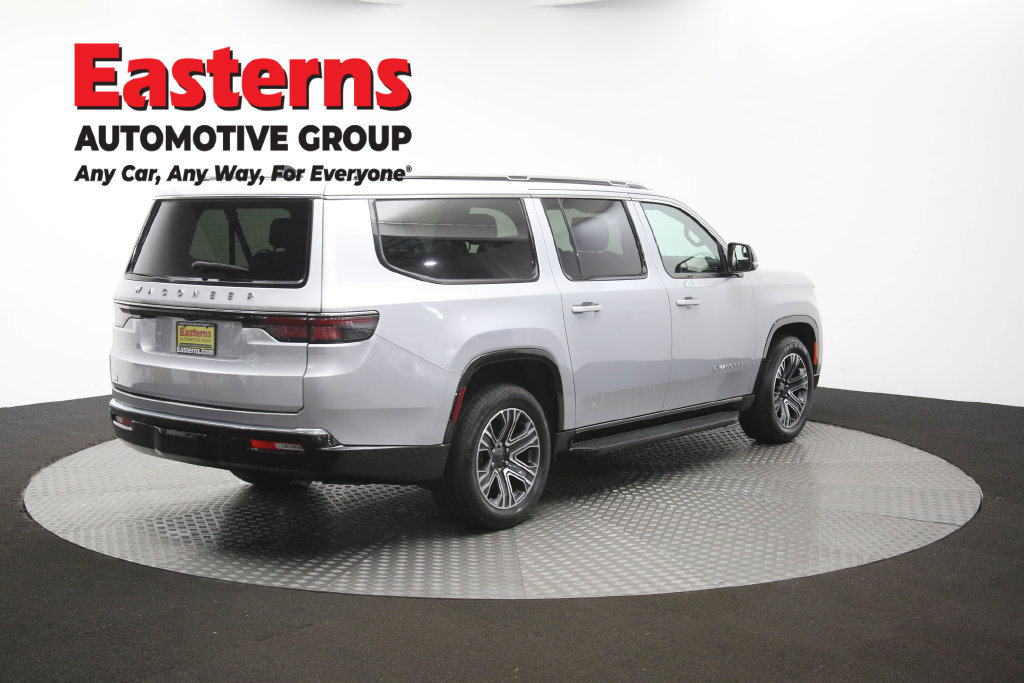 Used 2024 Jeep Wagoneer L Series II w/ Flexible Seating Group AWD/4WD image 48