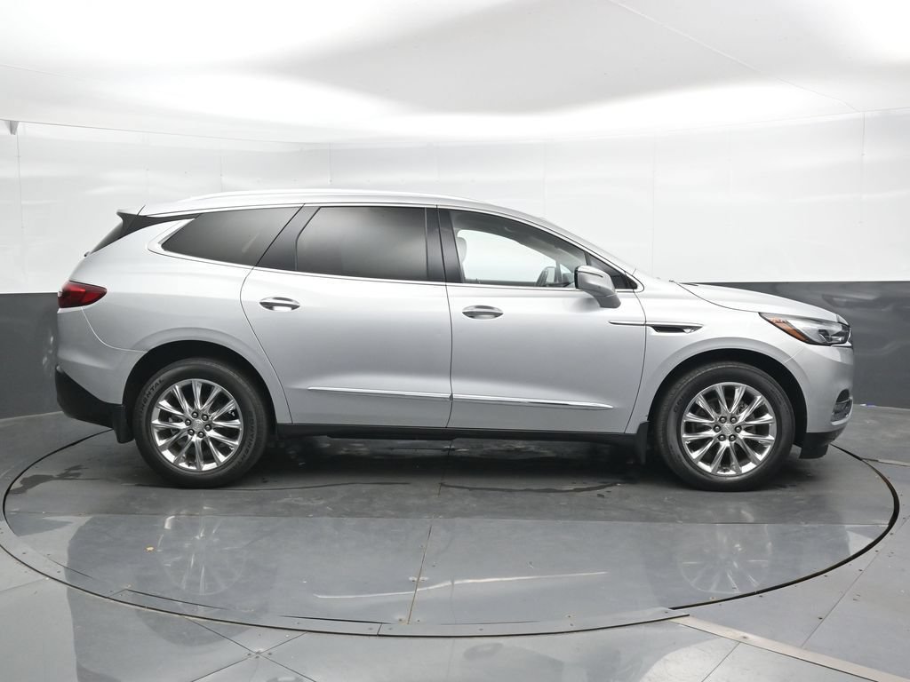 Used 2021 Buick Enclave Premium w/ Sun and Sites Package AWD/4WD image 3