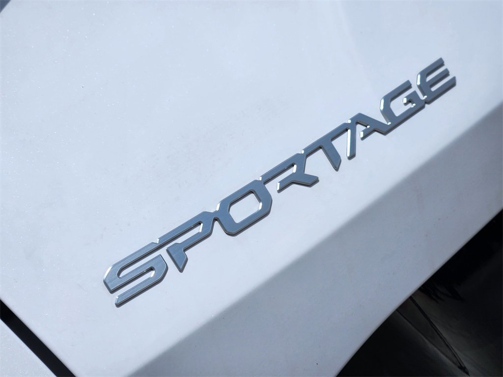New 2026 Kia Sportage SX image 8