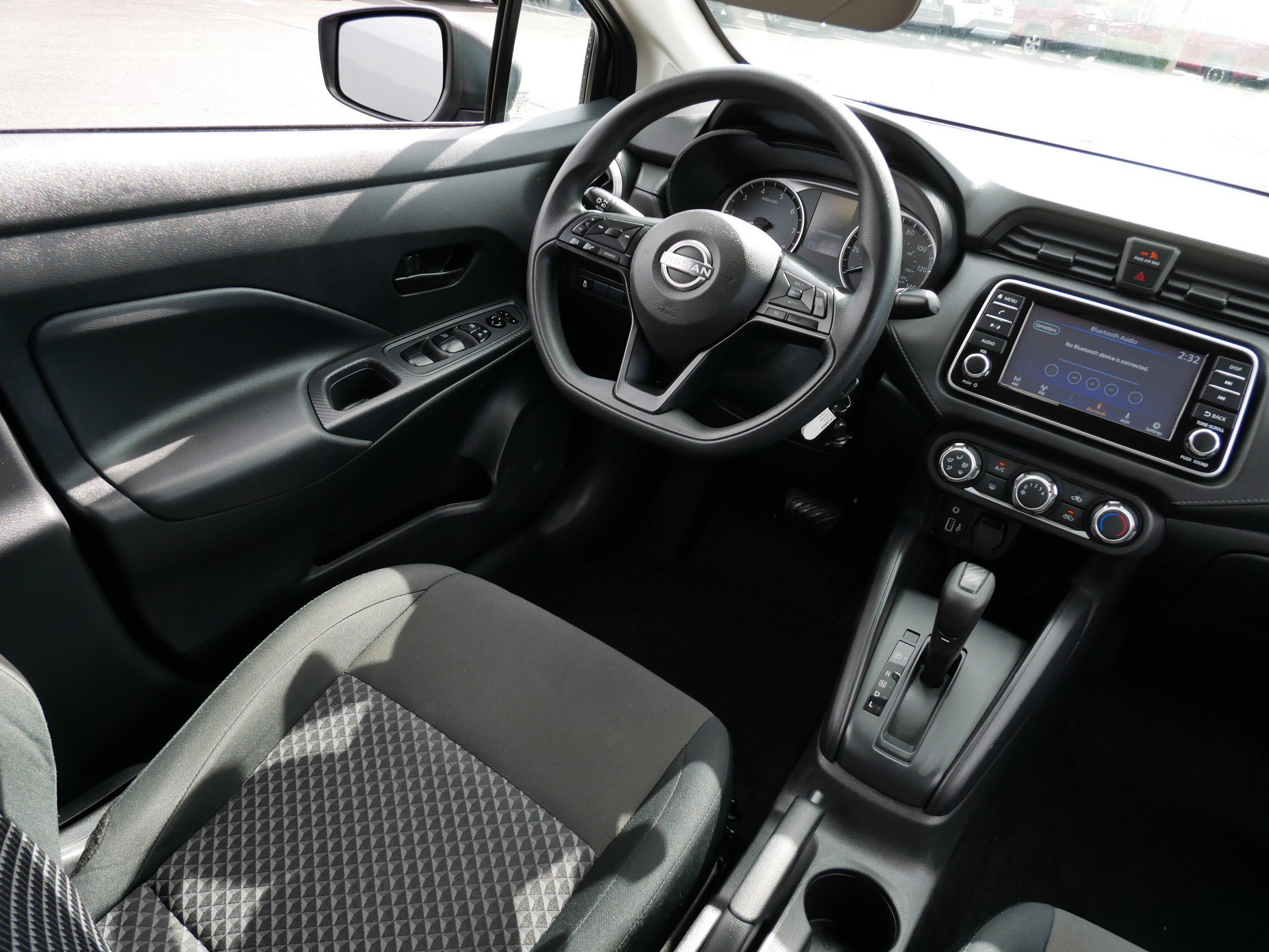 Used 2024 Nissan Versa S w/ Trunk Package FWD image 9