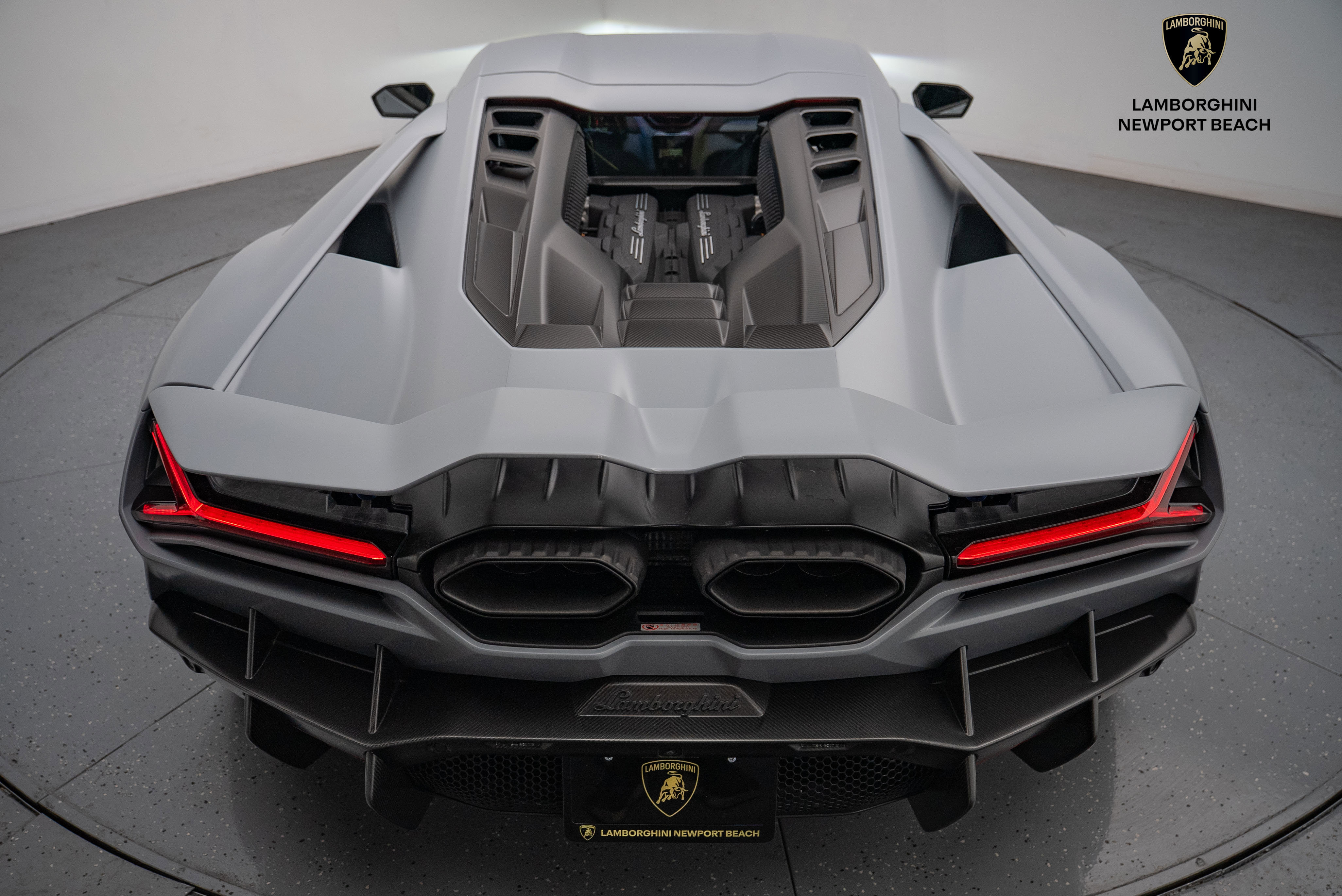 Used 2024 Lamborghini Revuelto image 21