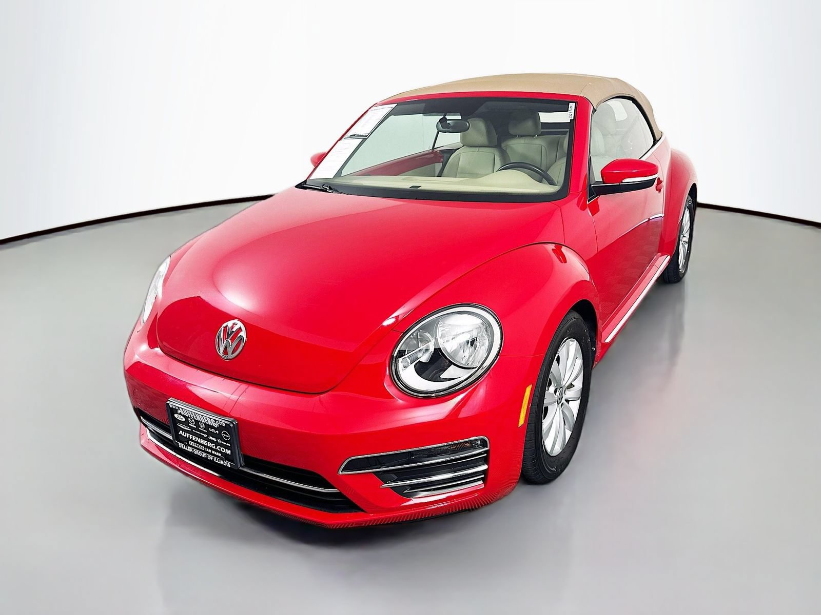 Used 2019 Volkswagen Beetle 2.0T S FWD image 3