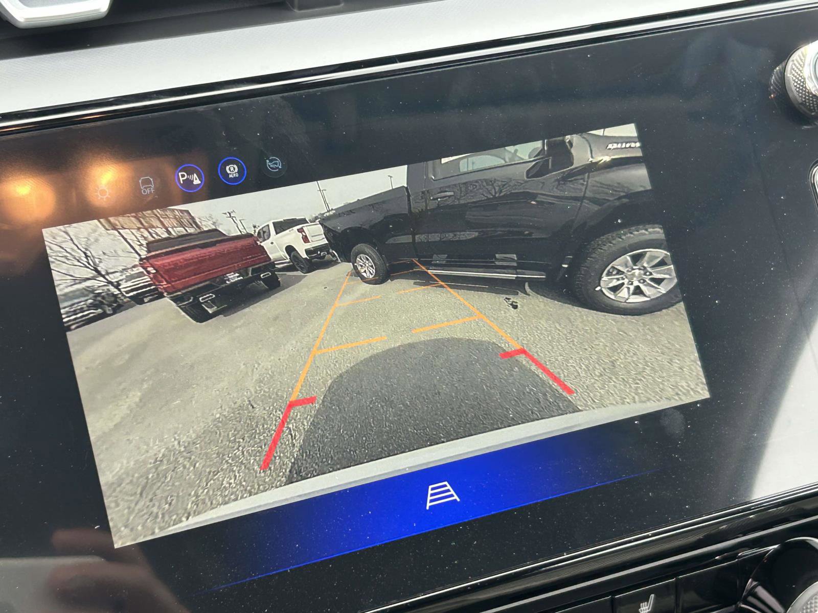 New 2027 Chevrolet Bolt LT w/ Comfort Package FWD image 24