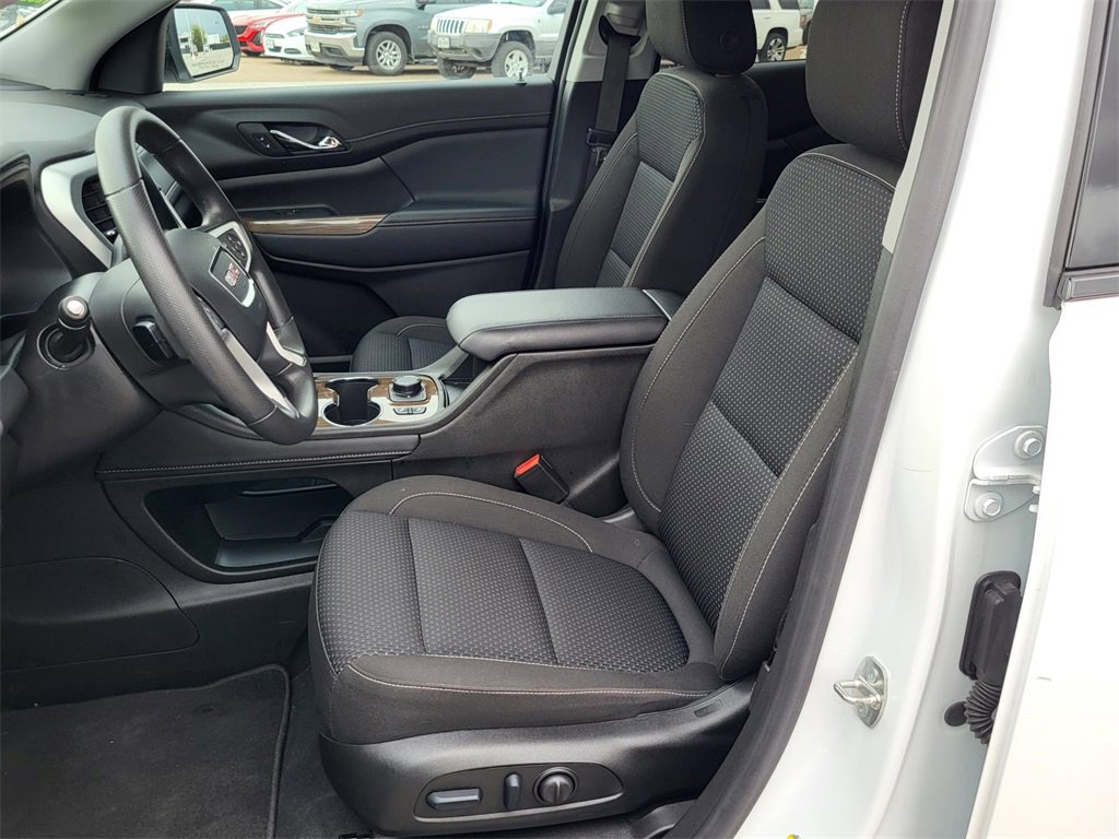 Used 2023 GMC Acadia SLE w/ Driver Convenience Package image 17