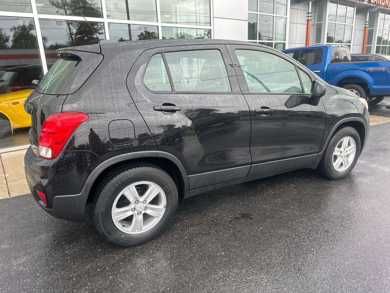 Used 2020 Chevrolet Trax LS FWD video 2