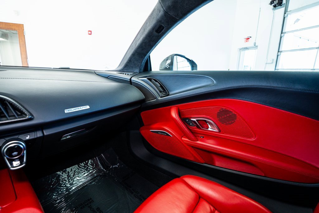 Used 2017 Audi R8 V10 plus image 55