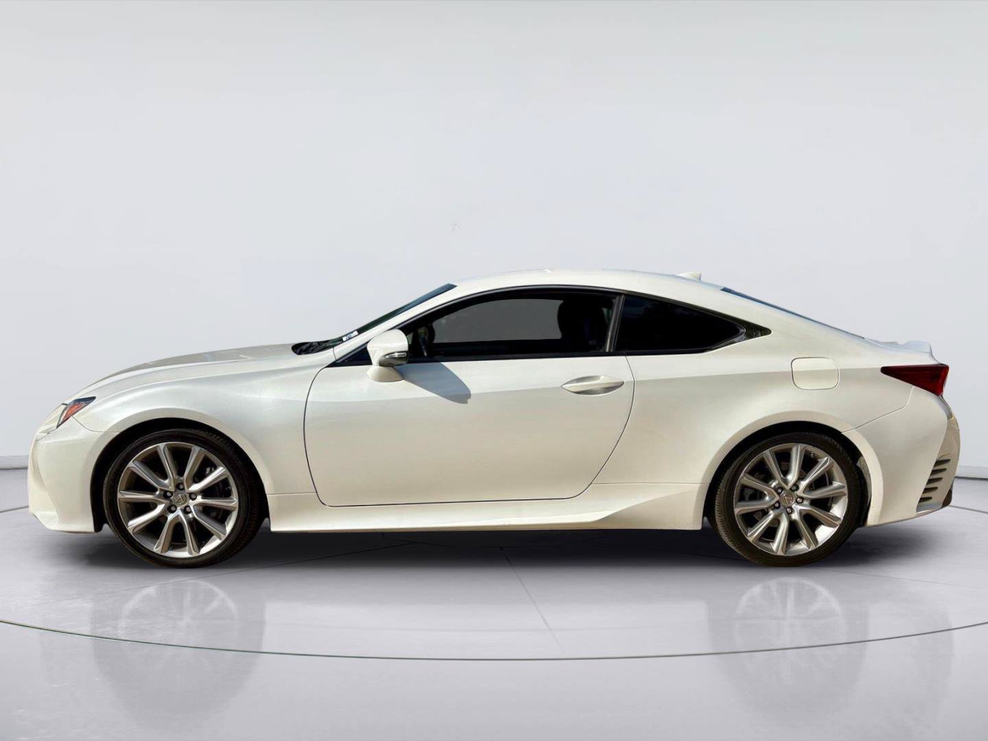 Used 2016 Lexus RC 200t w/ Premium Package RWD image 8