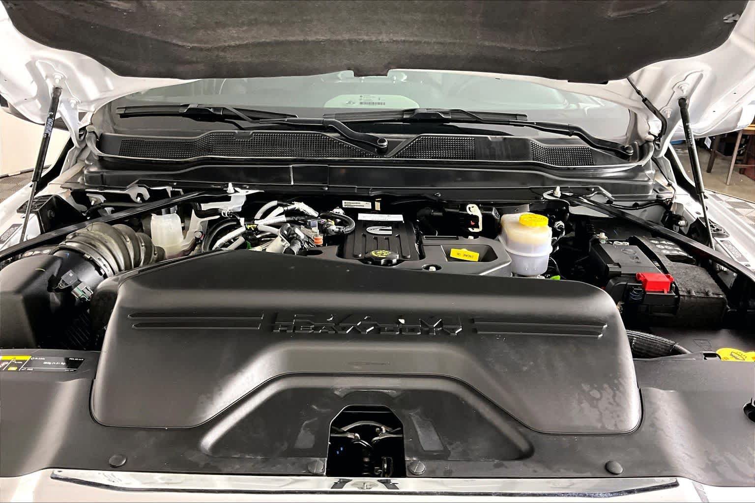 Used 2026 RAM 3500 Laramie AWD/4WD image 29
