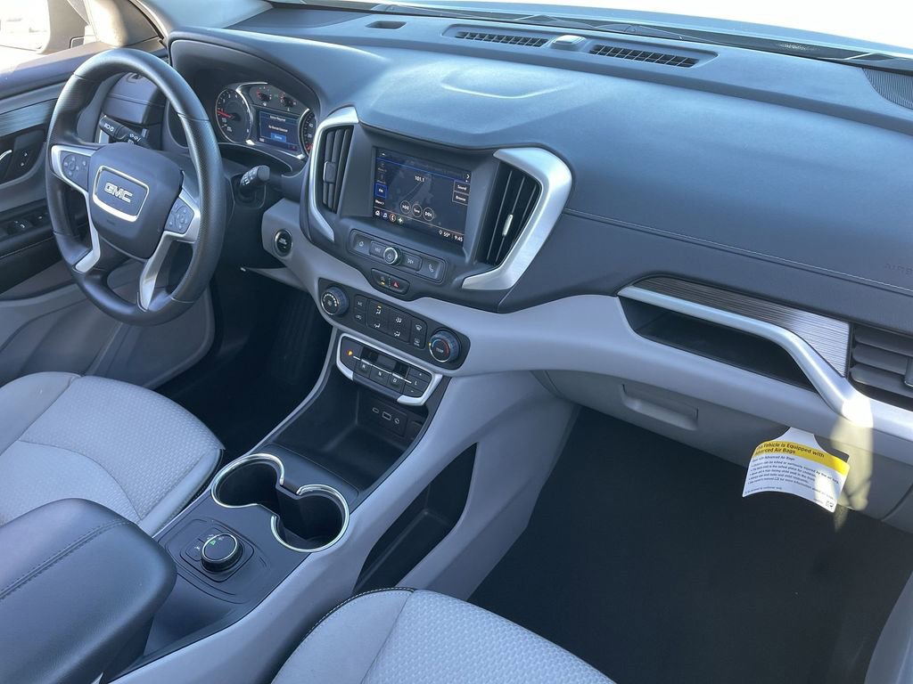 Used 2023 GMC Terrain SLE image 28