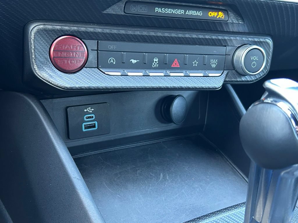Used 2025 Ford Mustang Premium RWD image 22