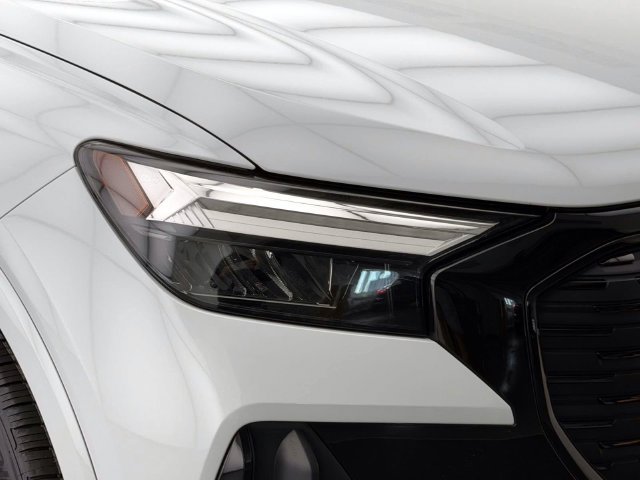 Certified 2023 Audi Q4 e-tron Premium Plus AWD/4WD image 9